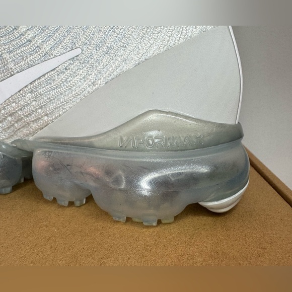 Women’s Nike Air VaporMax Flyknit 3 Pure Platinum Running Shoe EUC - Picture 7 of 14